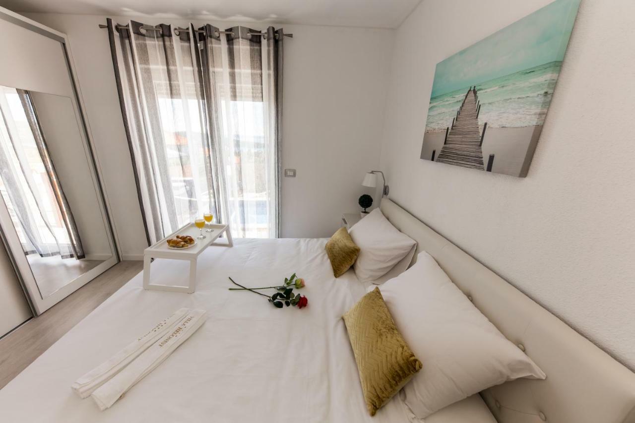 Villa Hedonist Seget Vranjica Bagian luar foto